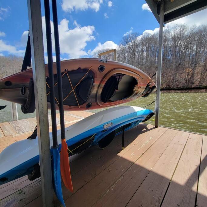 Lakeside Haven Dock/Slip Fire Pit Game Room Kayaks Winchester Exterior foto