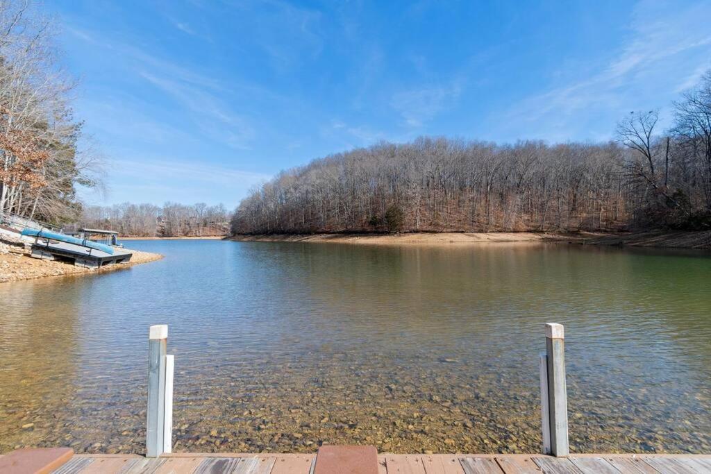 Lakeside Haven Dock/Slip Fire Pit Game Room Kayaks Winchester Exterior foto